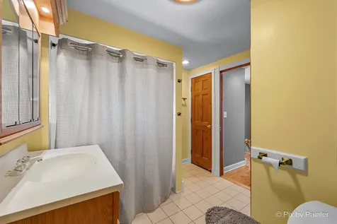 5156 South Massasoit Avenue S Chicago IL 60638