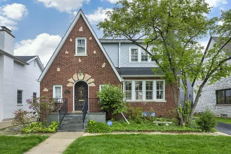 651 Brier Street Kenilworth IL 60043