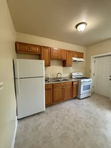715 West 57th Street Chicago IL 60621
