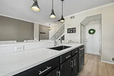 1033 Heron Circle Joliet IL 60431