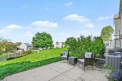 1033 Heron Circle Joliet IL 60431