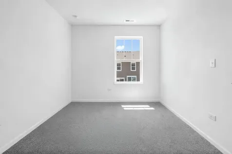 428 Red Oak Circle Volo IL 60020