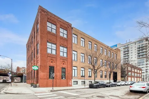 729 North Sangamon Street Chicago IL 60642