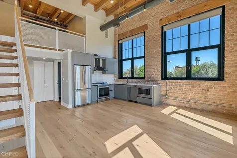 729 North Sangamon Street Chicago IL 60642