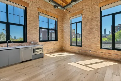 729 North Sangamon Street Chicago IL 60642