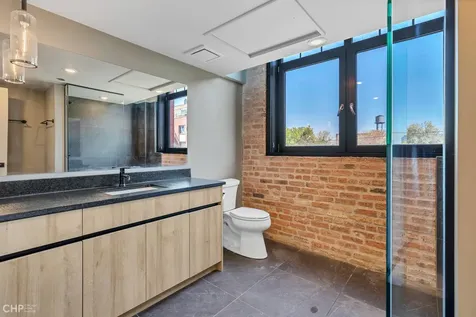 729 North Sangamon Street Chicago IL 60642