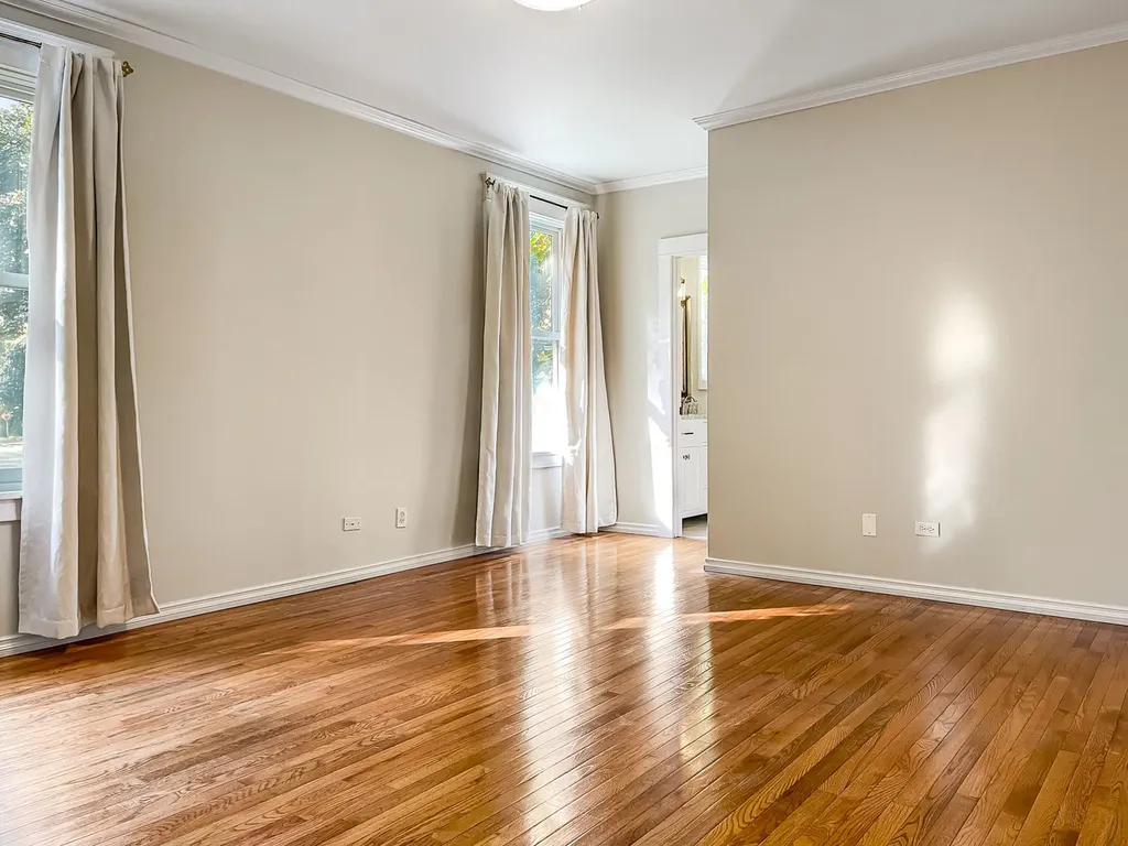 1201 Middlebury Lane Wilmette IL 60091