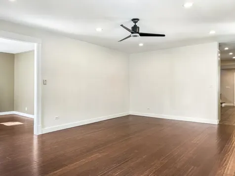 1201 Middlebury Lane Wilmette IL 60091