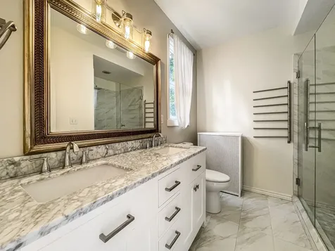 1201 Middlebury Lane Wilmette IL 60091