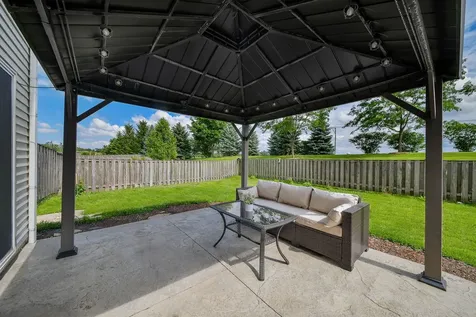 105 Catamaran Circle Pingree Grove IL 60140