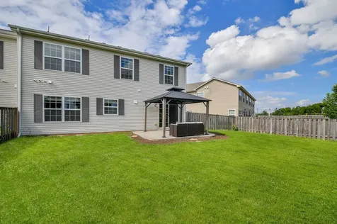 105 Catamaran Circle Pingree Grove IL 60140