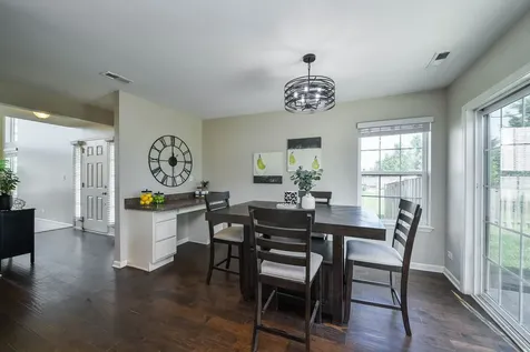 105 Catamaran Circle Pingree Grove IL 60140