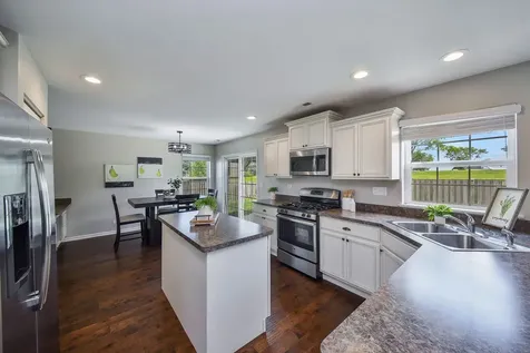 105 Catamaran Circle Pingree Grove IL 60140