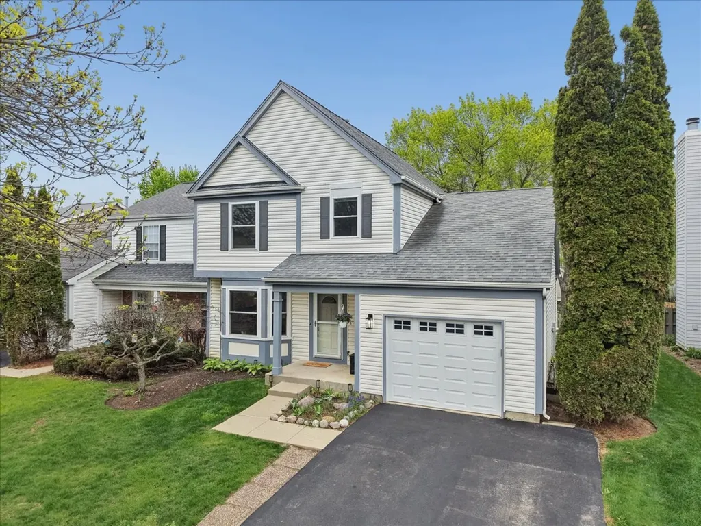638 Sandwedge Place Gurnee IL 60031