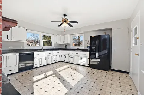 13 Riegel Oaks Lane Homewood IL 60430