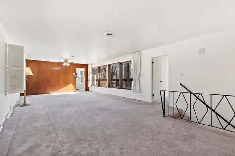 13 Riegel Oaks Lane Homewood IL 60430