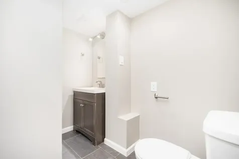 5229 South Meade Avenue Chicago IL 60638