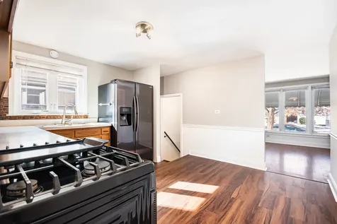 5229 South Meade Avenue Chicago IL 60638