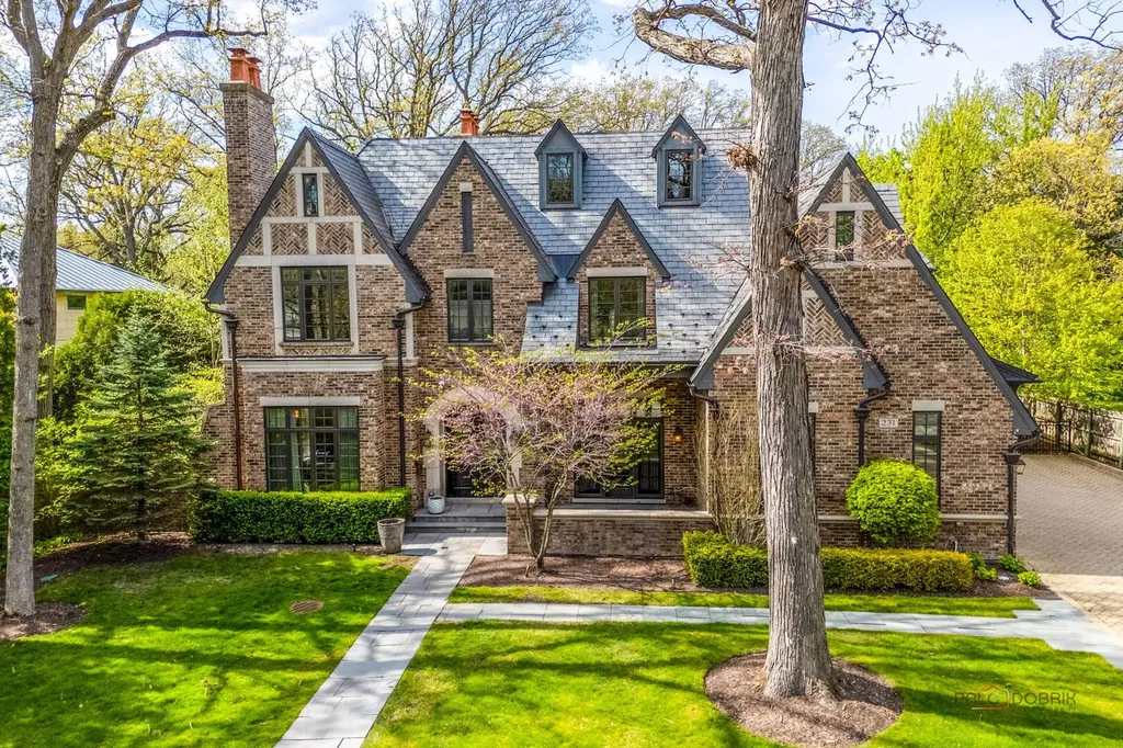 231 Woodlawn Avenue Winnetka IL 60093