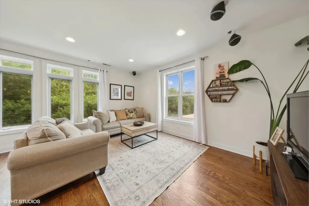 1308 West Fillmore Street Chicago IL 60607