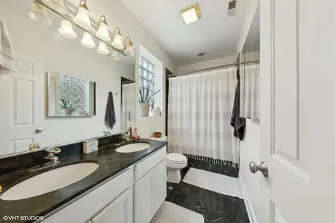 1308 West Fillmore Street Chicago IL 60607