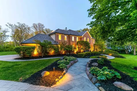 1541 Heritage Court Lake Forest IL 60045
