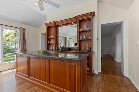 1541 Heritage Court Lake Forest IL 60045