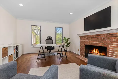 1541 Heritage Court Lake Forest IL 60045