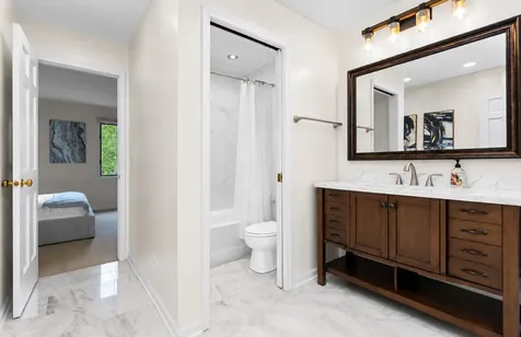1541 Heritage Court Lake Forest IL 60045