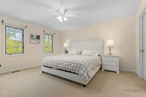 1541 Heritage Court Lake Forest IL 60045