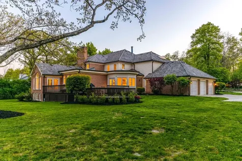 1541 Heritage Court Lake Forest IL 60045