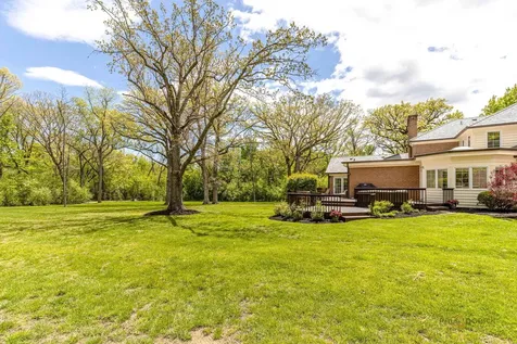 1541 Heritage Court Lake Forest IL 60045