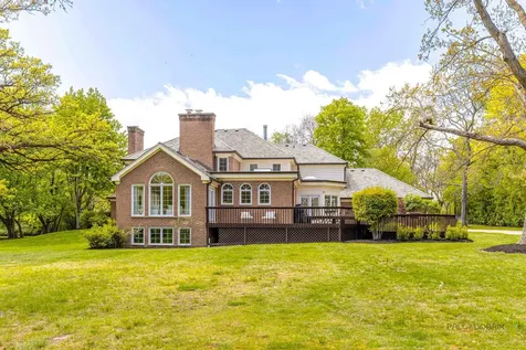 1541 Heritage Court Lake Forest IL 60045