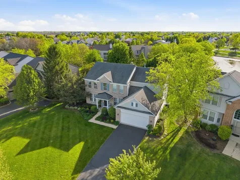4740 Whitehall Court Algonquin IL 60102