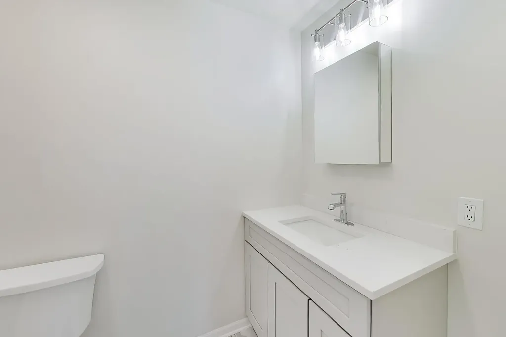 4505 Winchester Avenue Lisle IL 60532