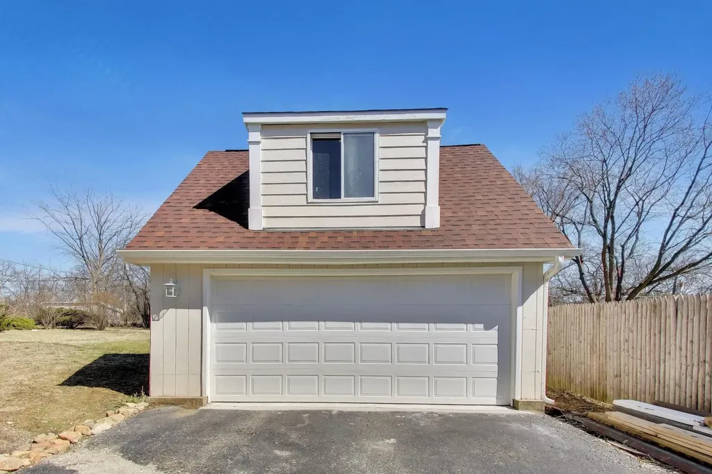 4505 Winchester Avenue Lisle IL 60532