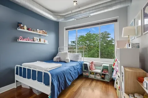 4751 North Artesian Avenue Chicago IL 60625