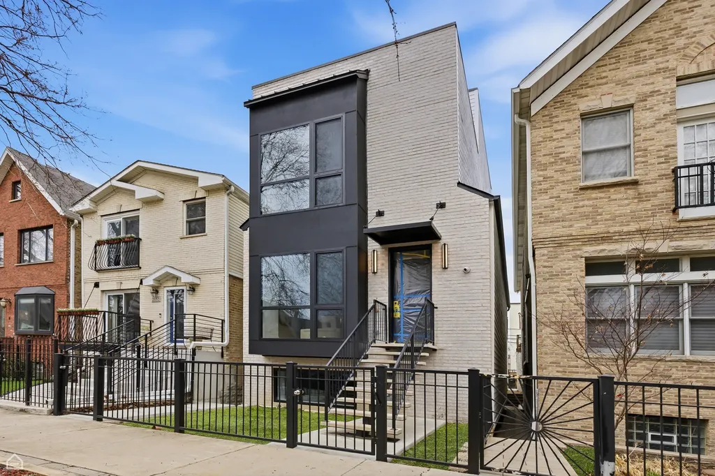 2156 North Claremont Street Chicago IL 60647