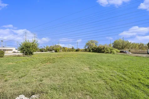 17001 Glen Oak Avenue Lansing IL 60438