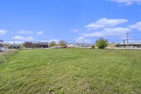 17001 Glen Oak Avenue Lansing IL 60438