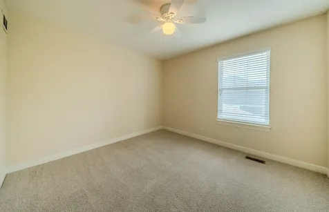 781 Richwood Avenue Elgin IL 60124