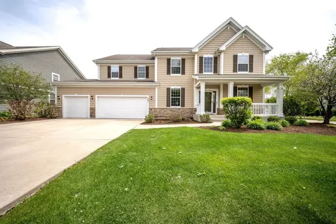 781 Richwood Avenue Elgin IL 60124