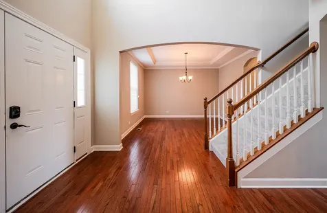 781 Richwood Avenue Elgin IL 60124
