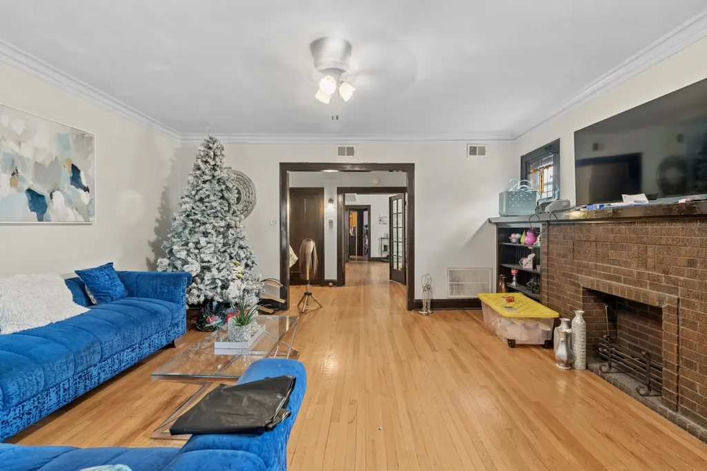 5436 West Jackson Boulevard Chicago IL 60644