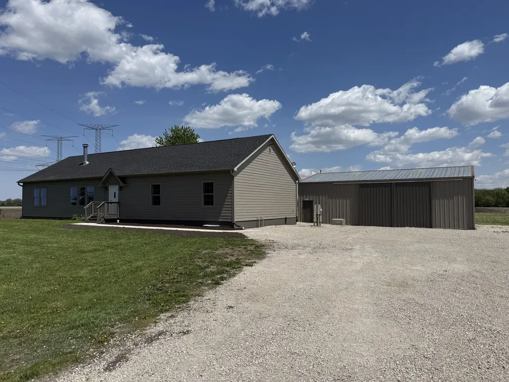 410 South Higgins Road Mazon IL 60444