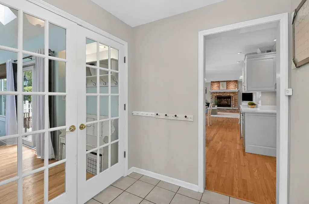 2815 Carriage Way Aurora IL 60504