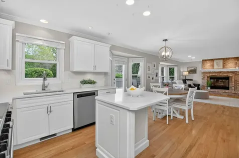 2815 Carriage Way Aurora IL 60504