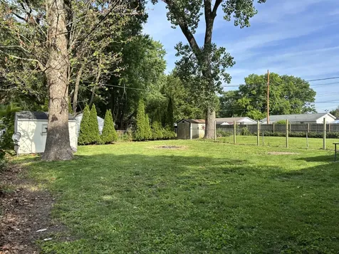 1006 South Eastview Drive Tuscola IL 61953