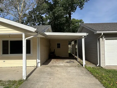 1006 South Eastview Drive Tuscola IL 61953