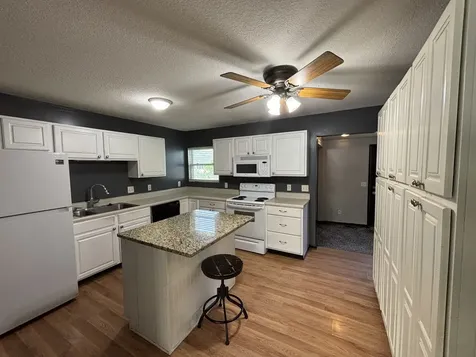 1006 South Eastview Drive Tuscola IL 61953